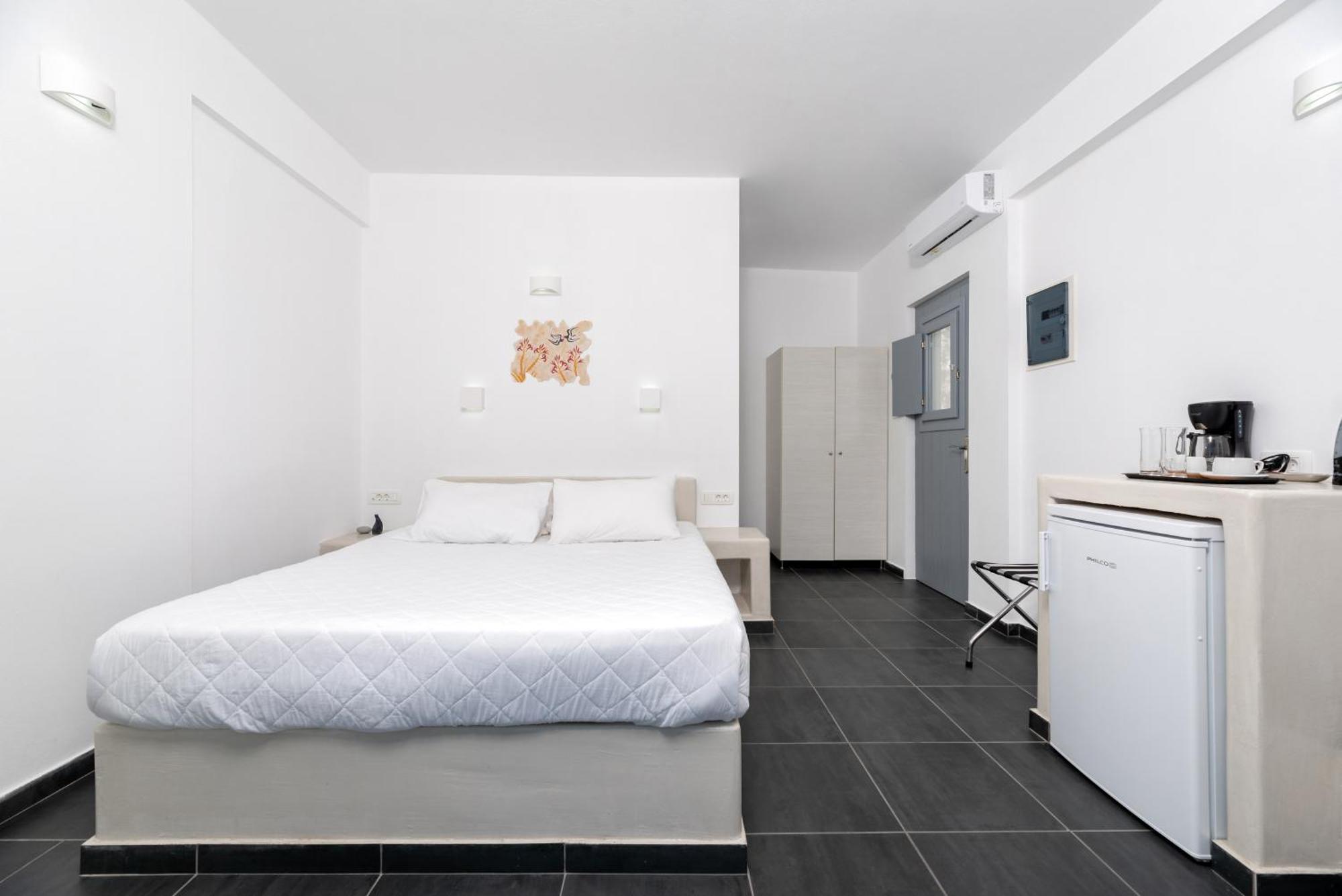 Pancratium Villas & Suites Akrotírion Exteriör bild